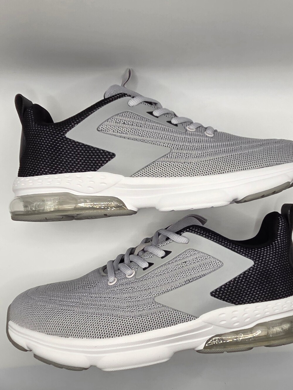 Jerko Men's Lightweight Grey and Black Mesh Athletic Sneakers